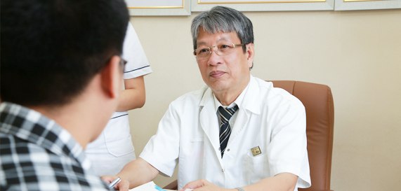 Tiến sĩ - bác sĩ Trịnh Tùng